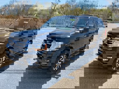 Used 2015 Ford Expedition XLT w/ Equipment Group 202A