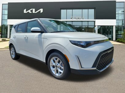 New 2025 Kia Soul LX