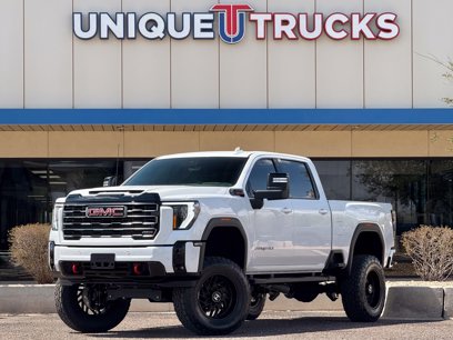 Used 2025 GMC Sierra 2500 AT4 w/ Max Trailering Package