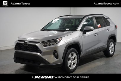 Used 2019 Toyota RAV4 XLE w/ Phone Cable & Charge Package