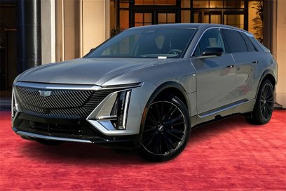 New 2025 Cadillac Lyriq Luxury