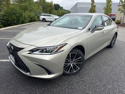 New 2025 Lexus ES 350 w/ Premium Package