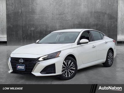 Used 2023 Nissan Altima 2.5 SV