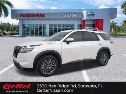 New 2025 Nissan Pathfinder SL w/ SL Premium Package