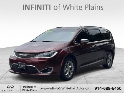 Used 2018 Chrysler Pacifica Limited w/ Advanced Safetytec Group