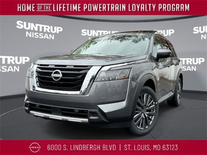 New 2025 Nissan Pathfinder SL w/ SL Premium Package