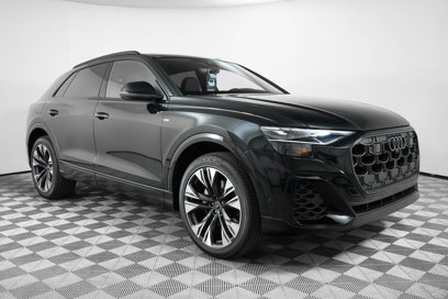 New 2025 Audi Q8 Premium Plus