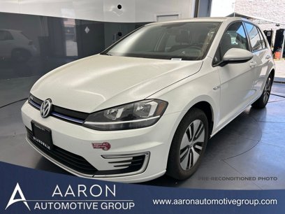 Used 2019 Volkswagen e-Golf SE w/ Driver Assistance Package