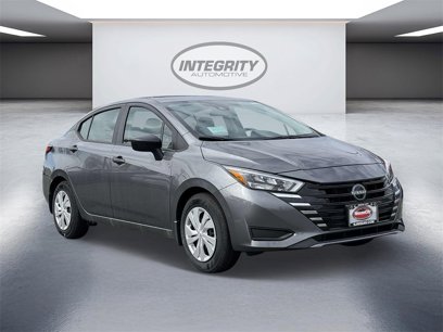 New 2025 Nissan Versa S w/ Trunk Package
