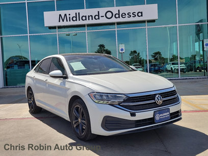 Used 2023 Volkswagen Jetta SE w/ Panoramic Sunroof Package