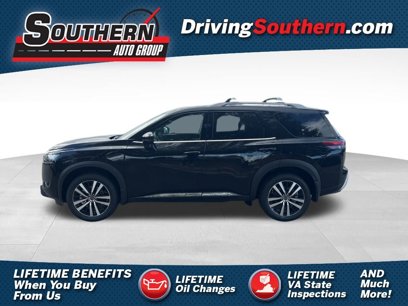 New 2025 Nissan Pathfinder Platinum w/ Cargo Package