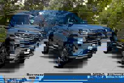 New 2025 Ford Explorer Active w/ Active Comfort Package