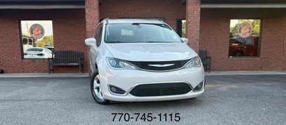Used 2017 Chrysler Pacifica Touring-L Plus