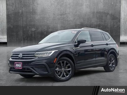 Used 2022 Volkswagen Tiguan SE w/ Panoramic Sunroof Package
