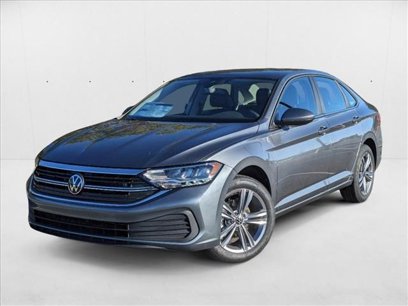 New 2024 Volkswagen Jetta SE w/ Panoramic Sunroof Package