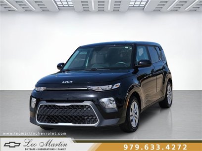 Used 2022 Kia Soul LX