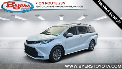 Used 2023 Toyota Sienna XLE