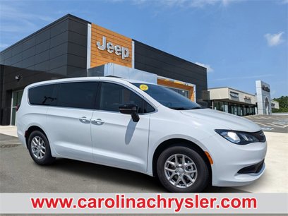New 2025 Chrysler Voyager LX
