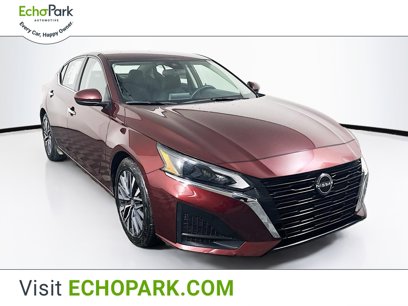 Used 2023 Nissan Altima 2.5 SV