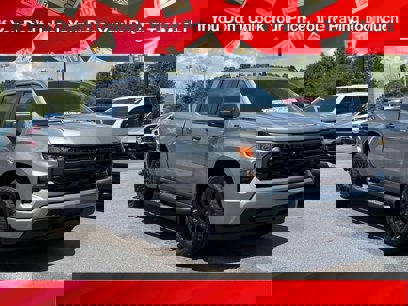 New 2025 Chevrolet Silverado 1500 Custom w/ Turbomax Blackout Package