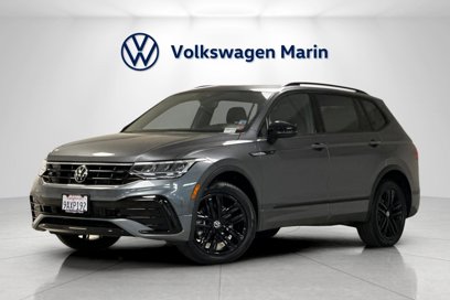 Certified 2022 Volkswagen Tiguan SE R-Line