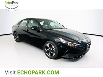 Used 2022 Hyundai Elantra SEL w/ Convenience + Premium Package