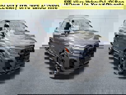 New 2025 Audi Q7 3.0T Premium Plus