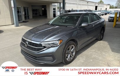 Used 2022 Volkswagen Jetta SE w/ Panoramic Sunroof Package