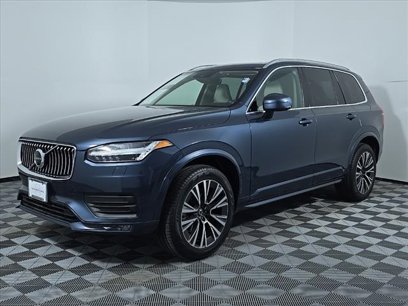 Used 2022 Volvo XC90 T6 Momentum w/ Climate Package