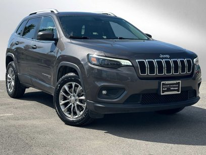 Used 2019 Jeep Cherokee Latitude Plus w/ Comfort/Convenience Group