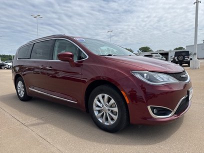 Used 2019 Chrysler Pacifica Touring-L