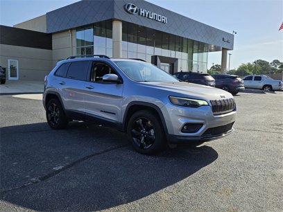 Used 2019 Jeep Cherokee Latitude Plus