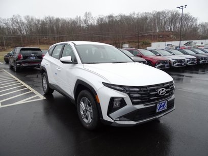 New 2025 Hyundai Tucson SE