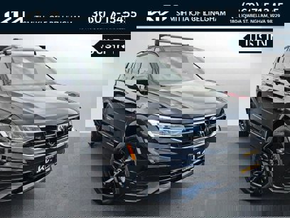 Used 2023 Volkswagen Tiguan SE R-Line