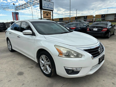 Used 2014 Nissan Altima 2.5 SL w/ Technology Package