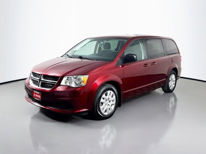 Used 2018 Dodge Grand Caravan SE w/ UConnect Hands-Free Group