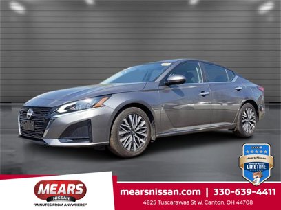 Used 2023 Nissan Altima 2.5 SV w/ SV Premium Package