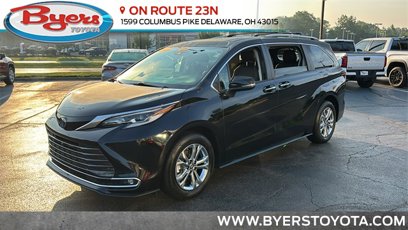 Used 2023 Toyota Sienna Platinum