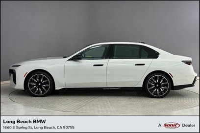 New 2024 BMW i7 M70 w/ Premium Package