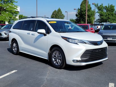 Used 2022 Toyota Sienna XLE w/ XLE Plus Package