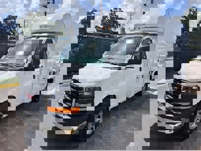 New 2025 GMC Savana 3500 w/ Power Convenience Package