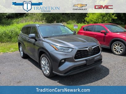 Used 2021 Toyota Highlander Limited