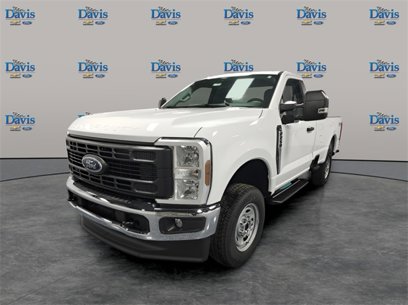New 2025 Ford F250 XLT w/ FX4 Off-Road Package