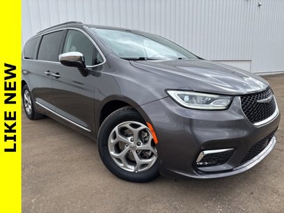 Used 2023 Chrysler Pacifica Limited
