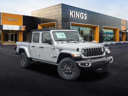 New 2024 Jeep Gladiator Sport