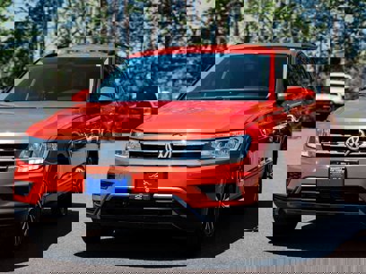 Used 2019 Volkswagen Tiguan SE w/ 3rd Row Seat Package