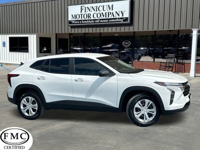 Used 2025 Chevrolet Trax LS