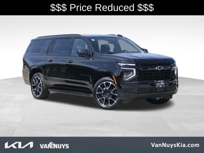 Used 2025 Chevrolet Suburban RST