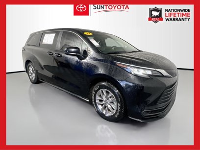 Used 2022 Toyota Sienna LE