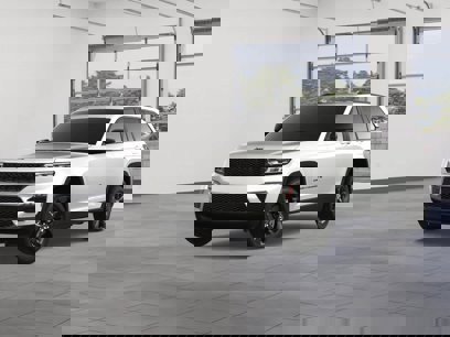 New 2025 Jeep Grand Cherokee Limited w/ Black Appearance Package